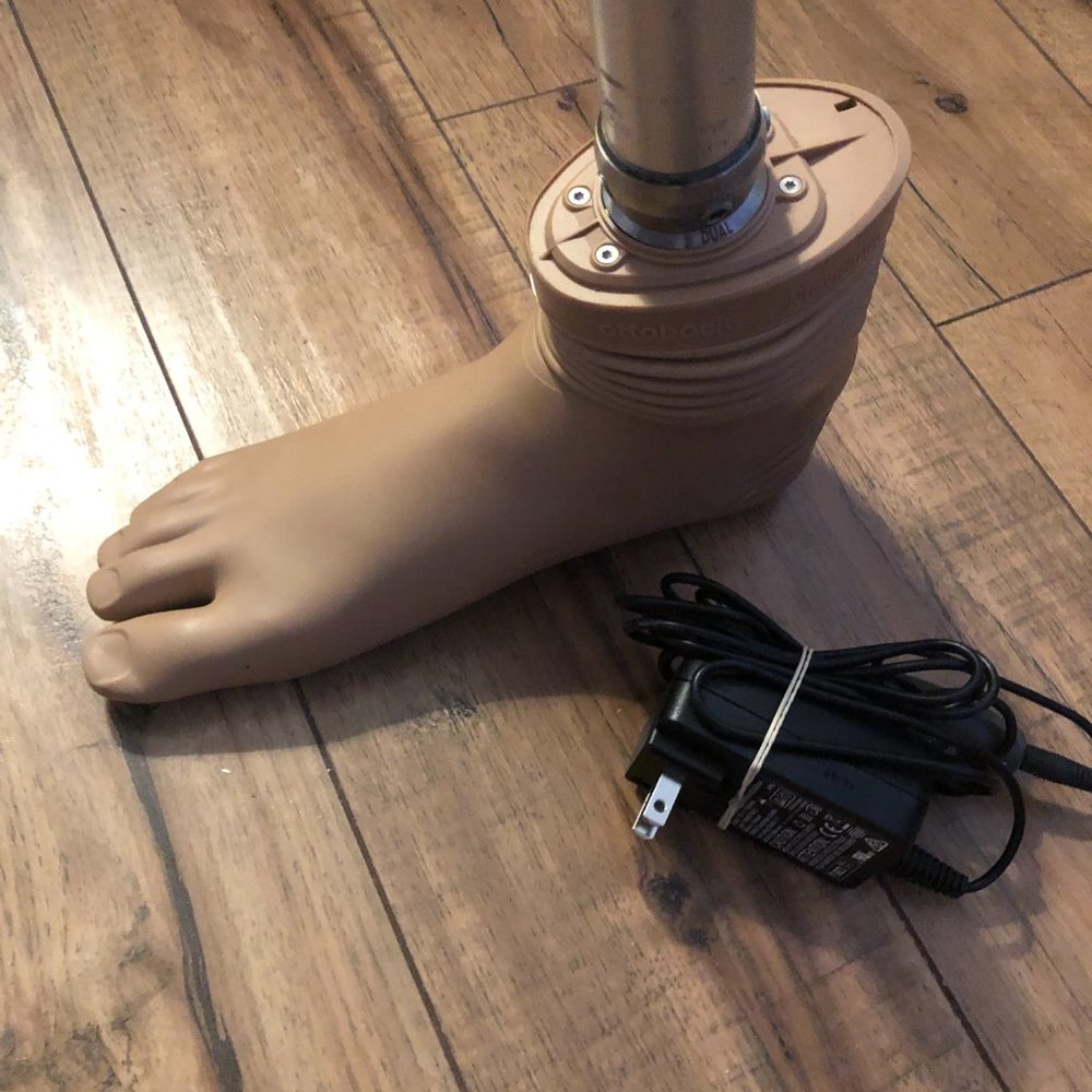 Otto Bock Microprocessor Prosthetic Right Foot, S… - image 3